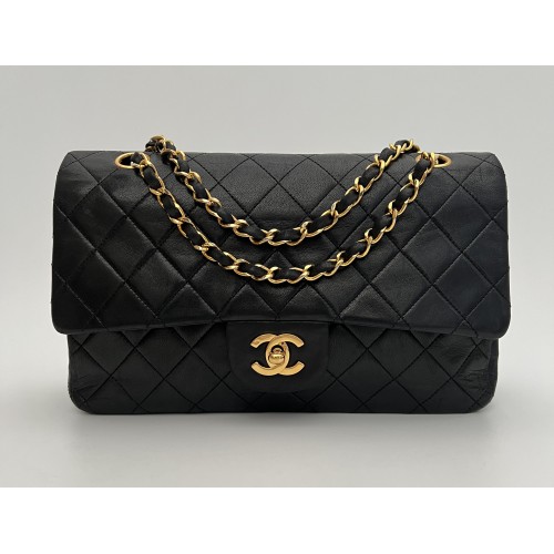 Chanel Timeless 25 double flap bag...