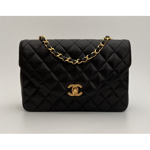Chanel black leather vintage ref. 7356