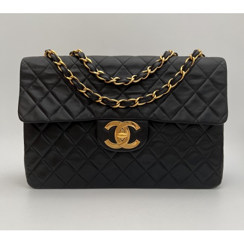 Chanel maxi black vintage ref. 7399