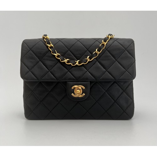 Chanel black leather vintage ref. 7434
