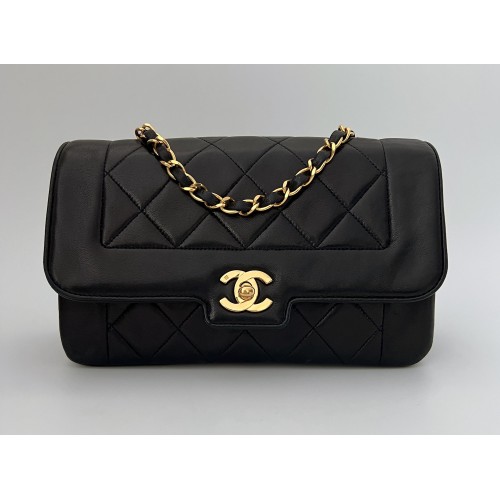Chanel Diana black vintage...