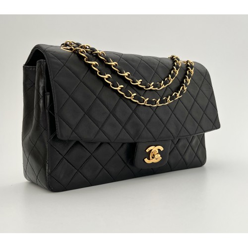 Chanel coin purse black...