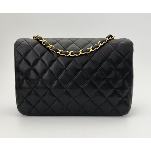 Black Chanel  Handbag Clinic
