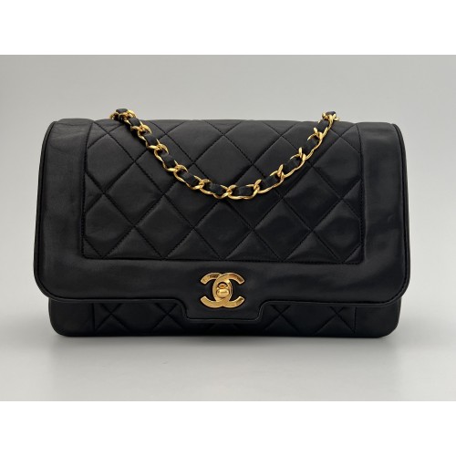 Chanel Diana black leather vintage, ref. 7682